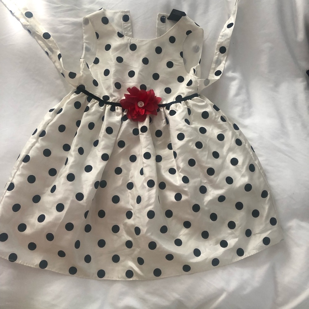 Cream polka dot holiday dresss!!